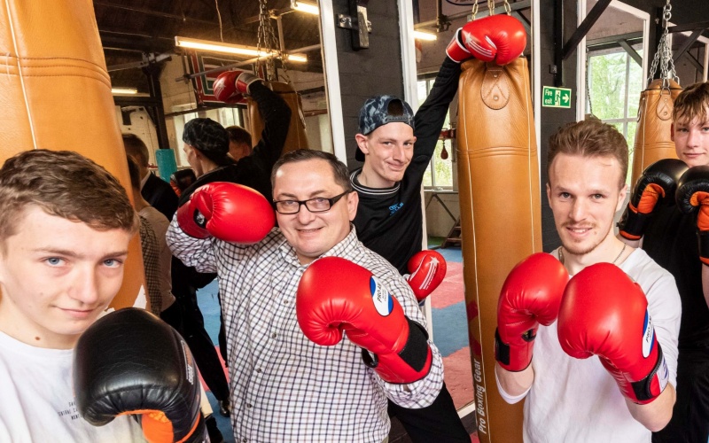 800x500_Rossendale Works young people boxing 2